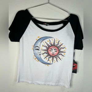 Sistas White & Black Block Color Short Sleeve Graphic Tee Sun & Moon Size XL